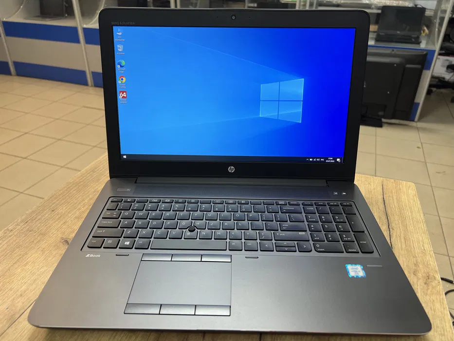 Ноутбук HP Zbook 15 G3 15.6" FHD IPS i7 6820HQ/32Gb/256Gb SSD/Quadro M1000M