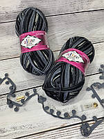 Пряжа для в'язання Alize Superwash comfort socks. 100 г. 420 м. Колір — білий, сірий, чорний 2695
