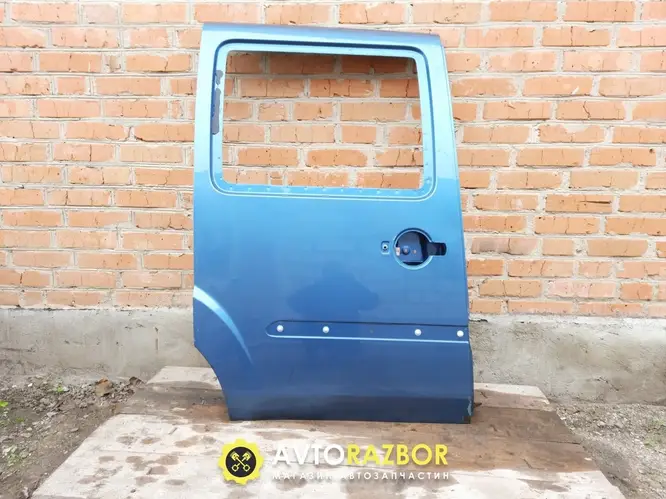 Купить Дверь выдвижная средняя правая под стекло на Fiat Doblo 119, 223 ...