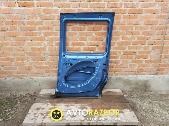 Купить Дверь выдвижная средняя правая под стекло на Fiat Doblo 119, 223 ...