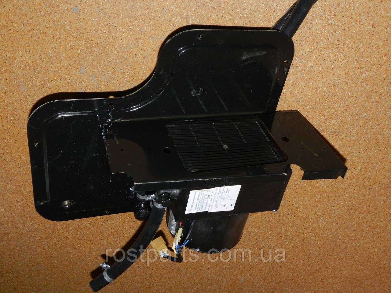 Постачальник салону КРАЗ доповнить у складі 41.035-1013712