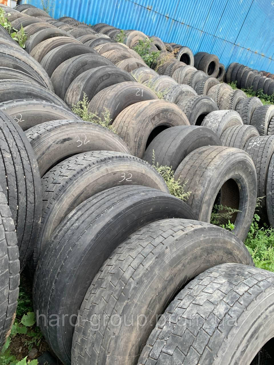 Шина б/у 295/70R22,5  тяга, руль