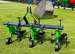 Культиватор міжрядний 3 секції з стрільчастою лапою, бритвами, підгортачем, окучник польський