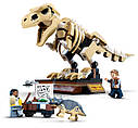 Конструктор LEGO Jurassic World 76940 Скелет тиранозавра на виставці, фото 4