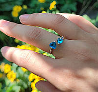 Оригинальное кольцо "Маленькие голубые сердца в белом золоте" из медицинского сплава -стильный подарок девушке