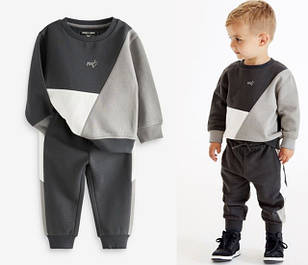 Комплекти, костюми