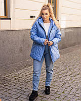 Стеганная женская куртка на кнопках с капюшоном из плащевки в больших размерах голубой, 50-52