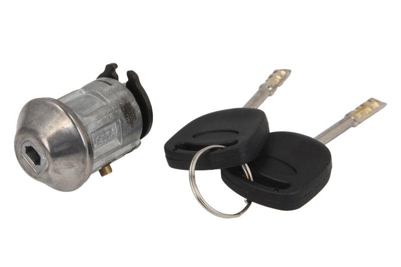 cham様 9月26日順次発売｜CONVERSE × SHINYAKOZUKA 