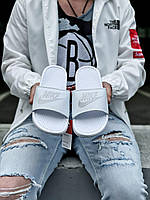 Белые женские тапочки Nike Benassi. Тапочки на лето. Женские шлепанцы.