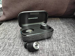 Гарнітура Sennheiser Bluetooth 5.1 із зарядним кейсом бездротові  Чорний