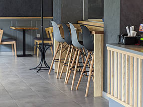 Барна стійка з масиву ясена