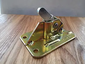 Посилений пружинний зажим (чироз) оцинкований для опалубки 110 х 75 товщина 4 мм