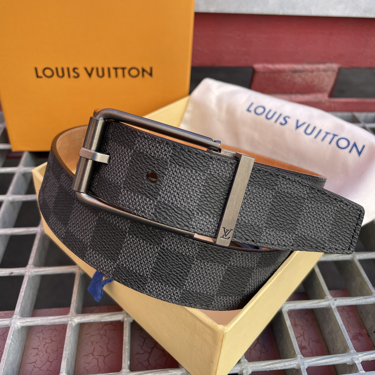 Чоловічий ремінь від Louis Vuitton (Луї Вітон)