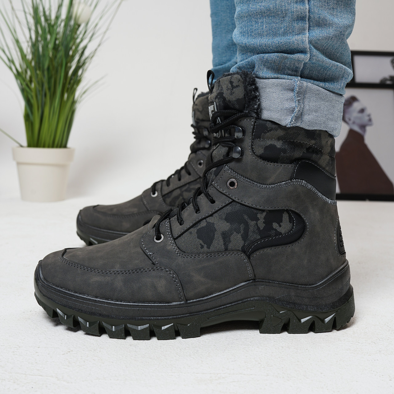 Зимові чоловічі черевики колір хакі