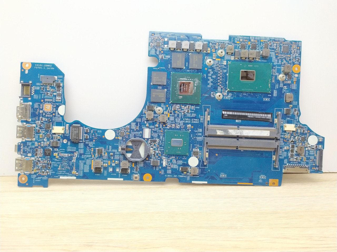 IP65防水 Dell 5488 24inch i7 8GB 480GB SSD 第7世代 - ディスプレイ