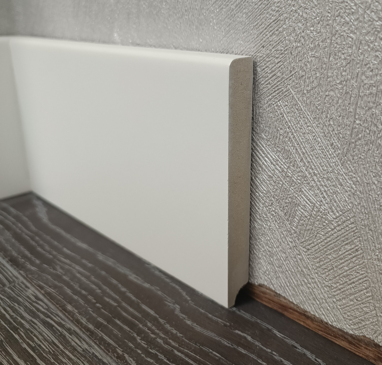 Плинтус МДФ крашеный ПФ-10 100х12х2500: продажа, цена в Киеве. Плинтусы ...