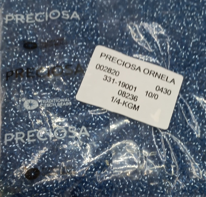 Бісер 10/0, No08236 синій срібна серединка (пап.50 грамів)