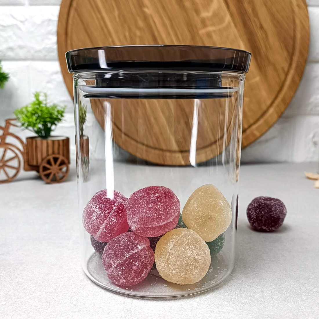 Висока скляна банка для зберігання із пластиковою кришкою 700ml Ardesto