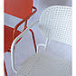 Білі пластикові стільці з підлокітниками Cascada на металевому каркасі для кафе, фото 5