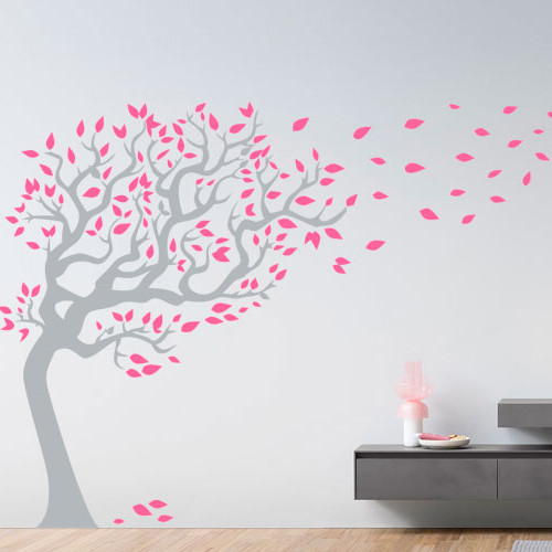 Інтер'єрна вінілова наклейка на стіну Могутнє дерево (коряга, листя, що летить)
