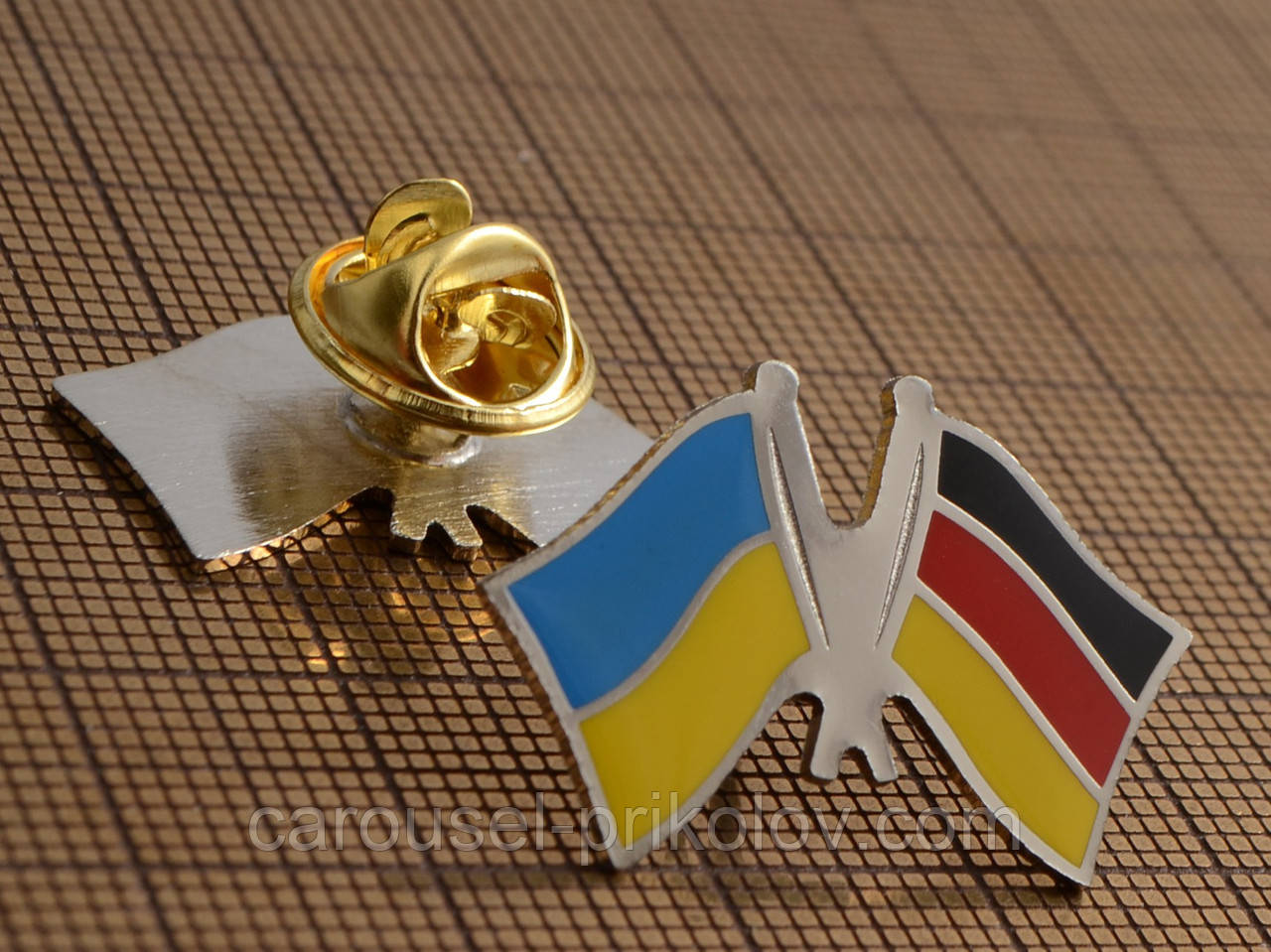 Значок Україна-Німеччина подвійний