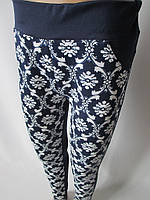 Дитячі лосини з абстрактним малюнком.