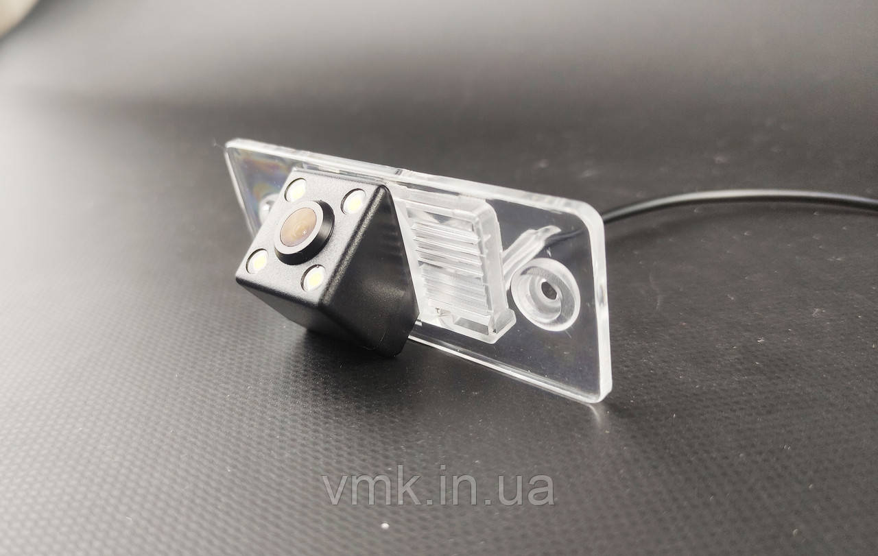 Штатна камера заднього виду Volkswagen Touare 7L MK1 2002-2010 / Volkswagen Tiguan 5N 2007-2014 CCD/CVBS