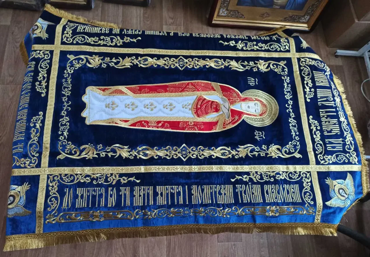 Плащаниця Божої Матері машинна вишивка (120×80 см)