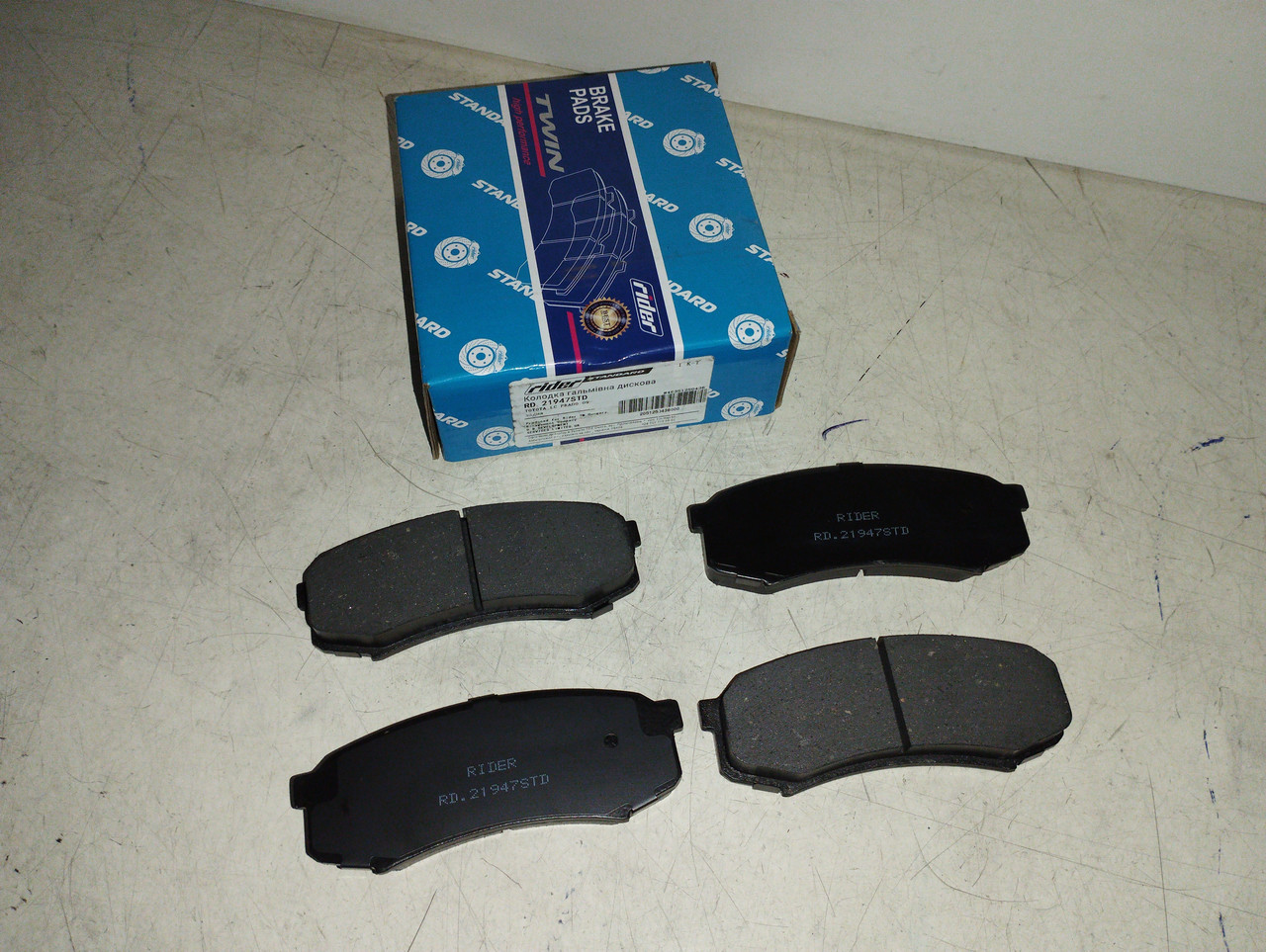 RIDER Колодки гальмівні задні TOYOTA LAND CRUISER 03-. LAND CRUISER PRADO 03- MITSUBISHI PAJERO 05-, фото 1