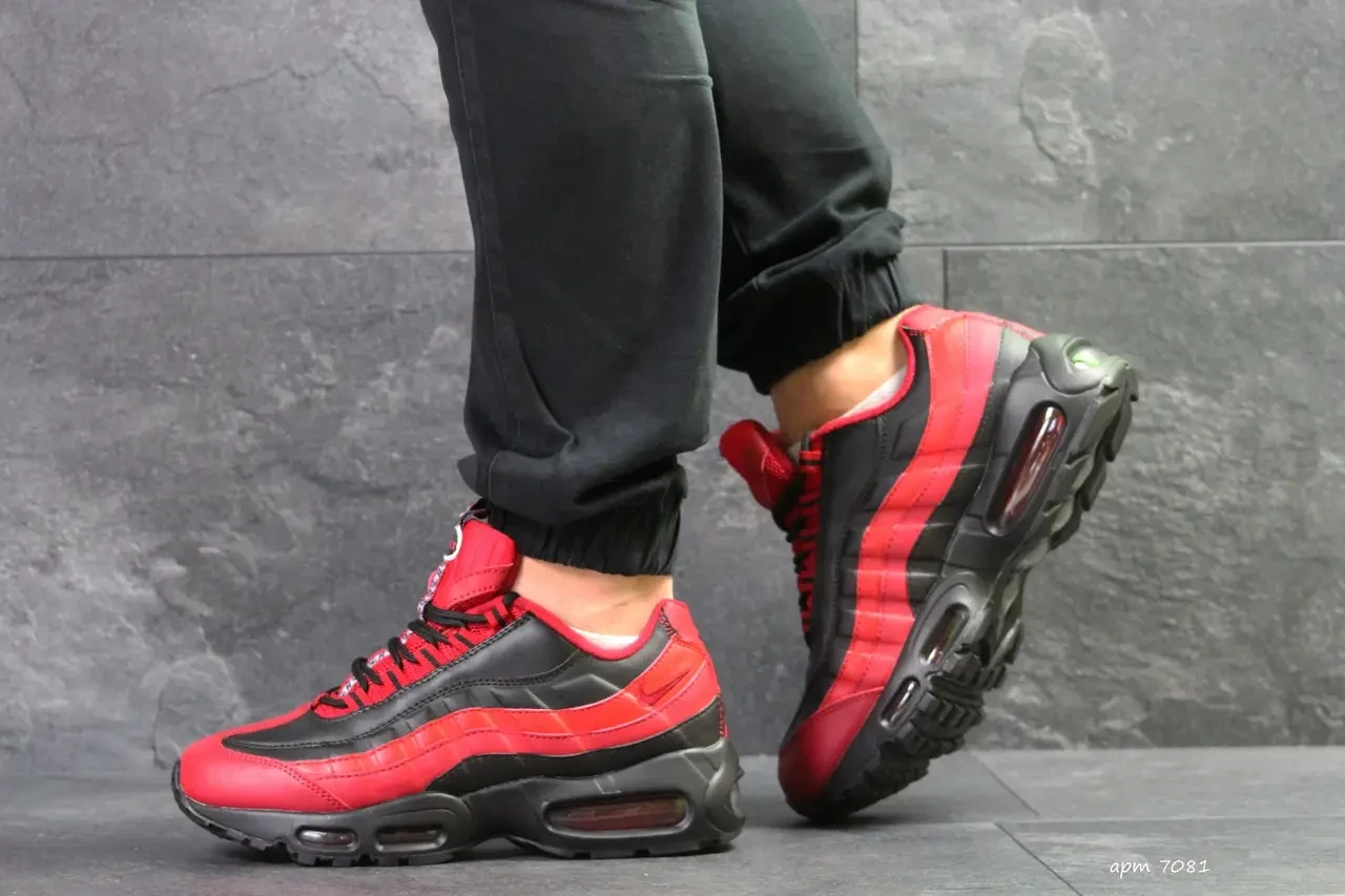 Чоловічі кросівки демісезонні Nike 95, чорні з червоним