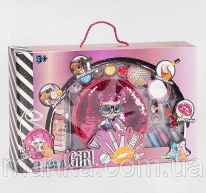 Косметика S 500 (24/2) тіні, 2 лаки, сумочка з підсвічуванням, гребінець, 3 помади, стрази, паєтки, в коробці, фото 1