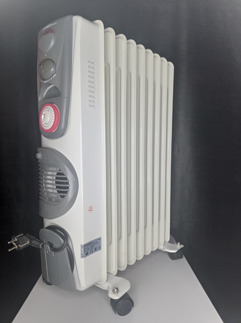 Обігрівач масляний FIRST Австрія 2200W 9 ребер