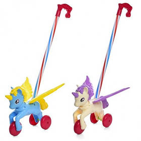 Каталка 0375 на палиці, єдиноріг 23,5см, рухомі крила, 2 кольори, в кульку,21-21-9см