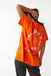 Жіноча трикотажна футболка з принтом на спинці - оранжевий колір, M (єсть розміру), фото 2
