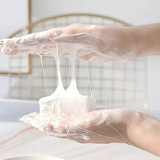 Мультифункціональне мило ручної роботи з протеїнами шовку Silkworm concoon silk soap, 100г, фото 3