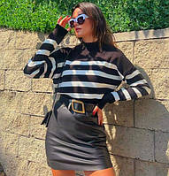Женский трендовый свитер в полоску с воротником стойка чёрный в белую полоску тёплый полушерстяной оверсайз