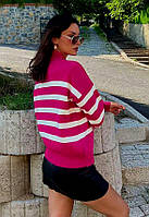 Женский трендовый свитер в полоску с воротником стойка малиновый в белую полоску тёплый полушерстяной оверсайз