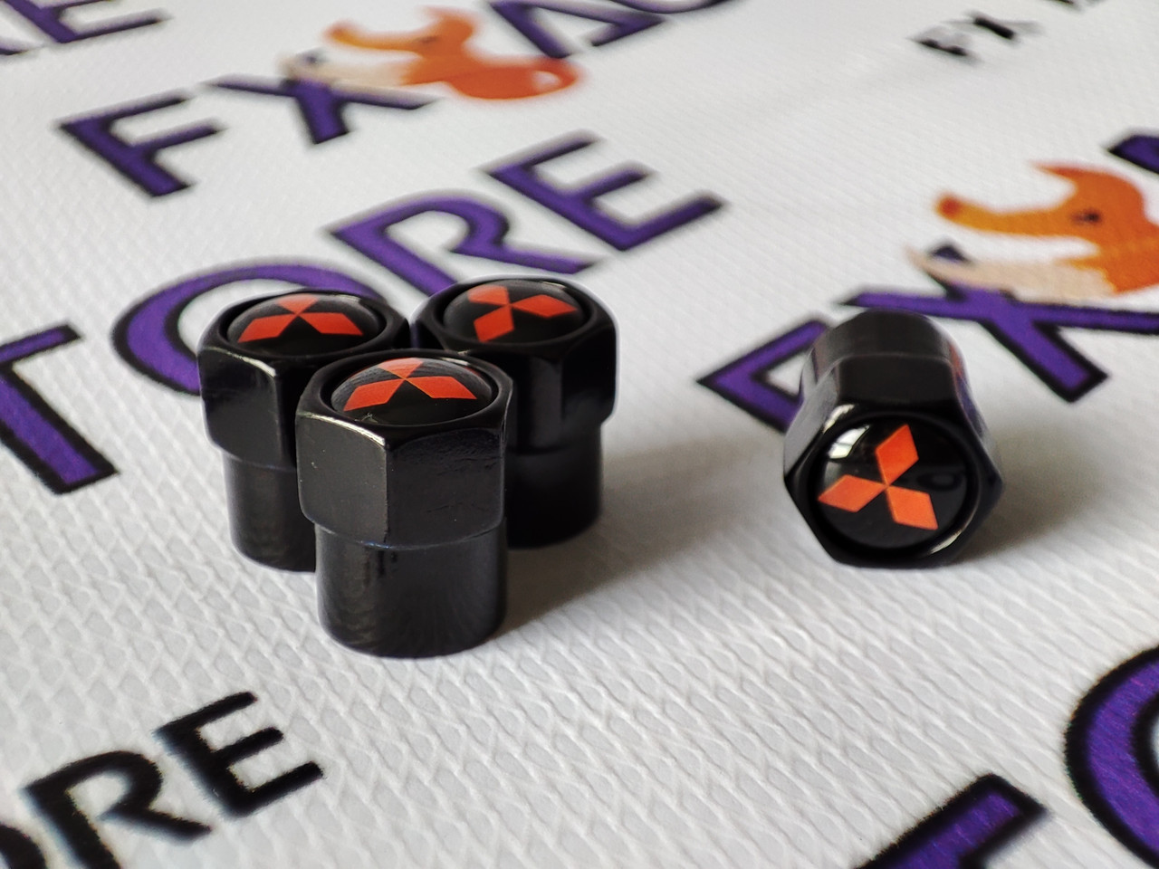 Захисні ковпачки на ніпеля Mitsubishi чорні шестигранні, 4 шт., фото 1