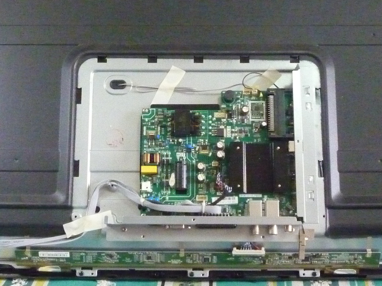 Плати від LED TV ERGO LE32CT5520AK поблочно (розбита матриця)