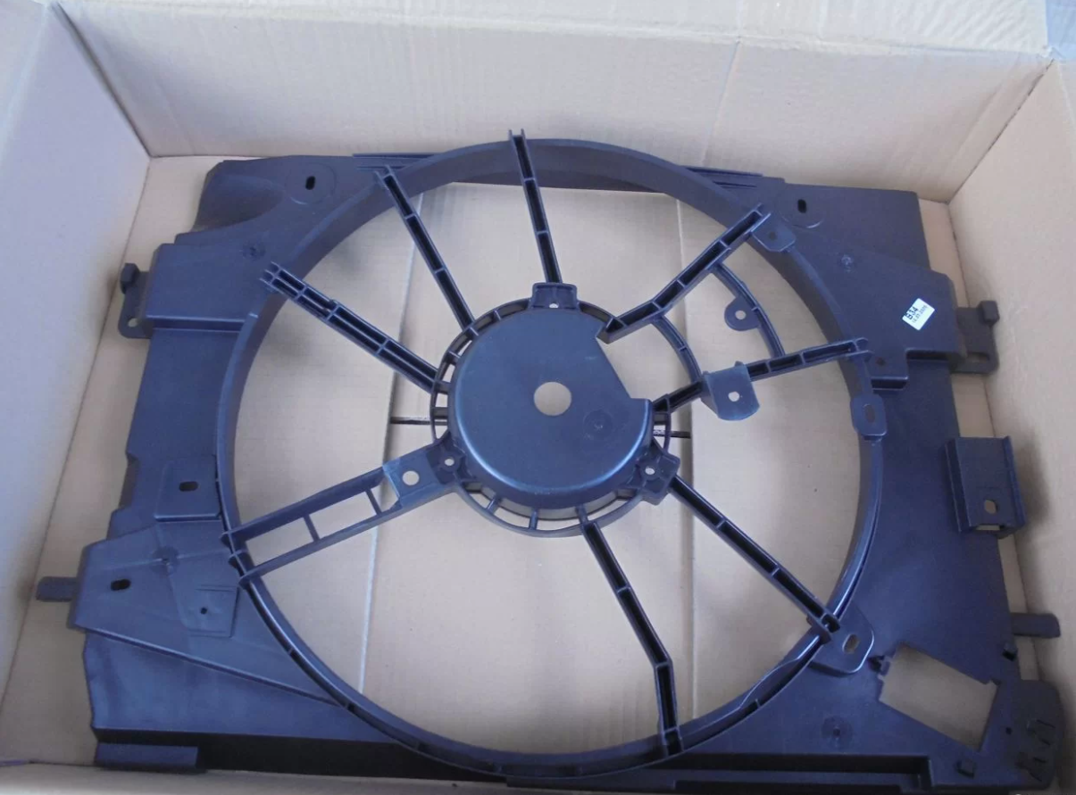 Дифузор вентилятора Renault Captur Рено Каптюр (2013-...) Оригінал 214753416R, фото 1