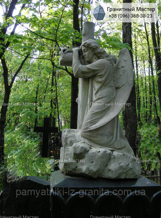 Скульптура ангела з граніту № 1582