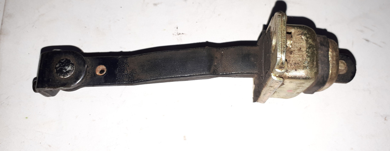 Ограничитель Двери Левой Передней Правой Задней Daewoo Lanos Sens Деу ...