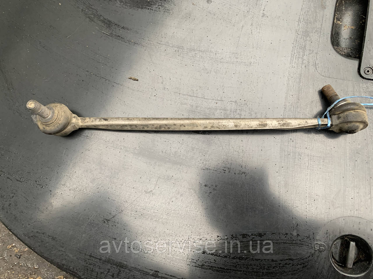 Стійка стабілізатора права Skoda A7, фото 1