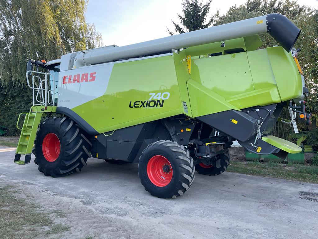 Зернозбиральний комбайн CLAAS Lexion 750 2011 року