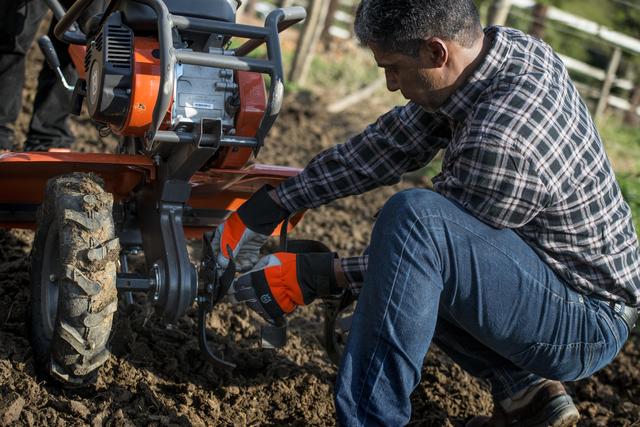 Установка навісного обладнання на культиватор Husqvarna TF338