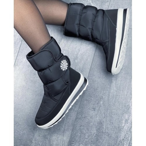 Чоботи дутики жіночі зимові теплі на хутрі чорні