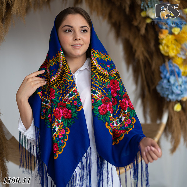 синя українська народна хустина