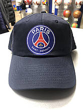 Бейсболка з символікою PSG.