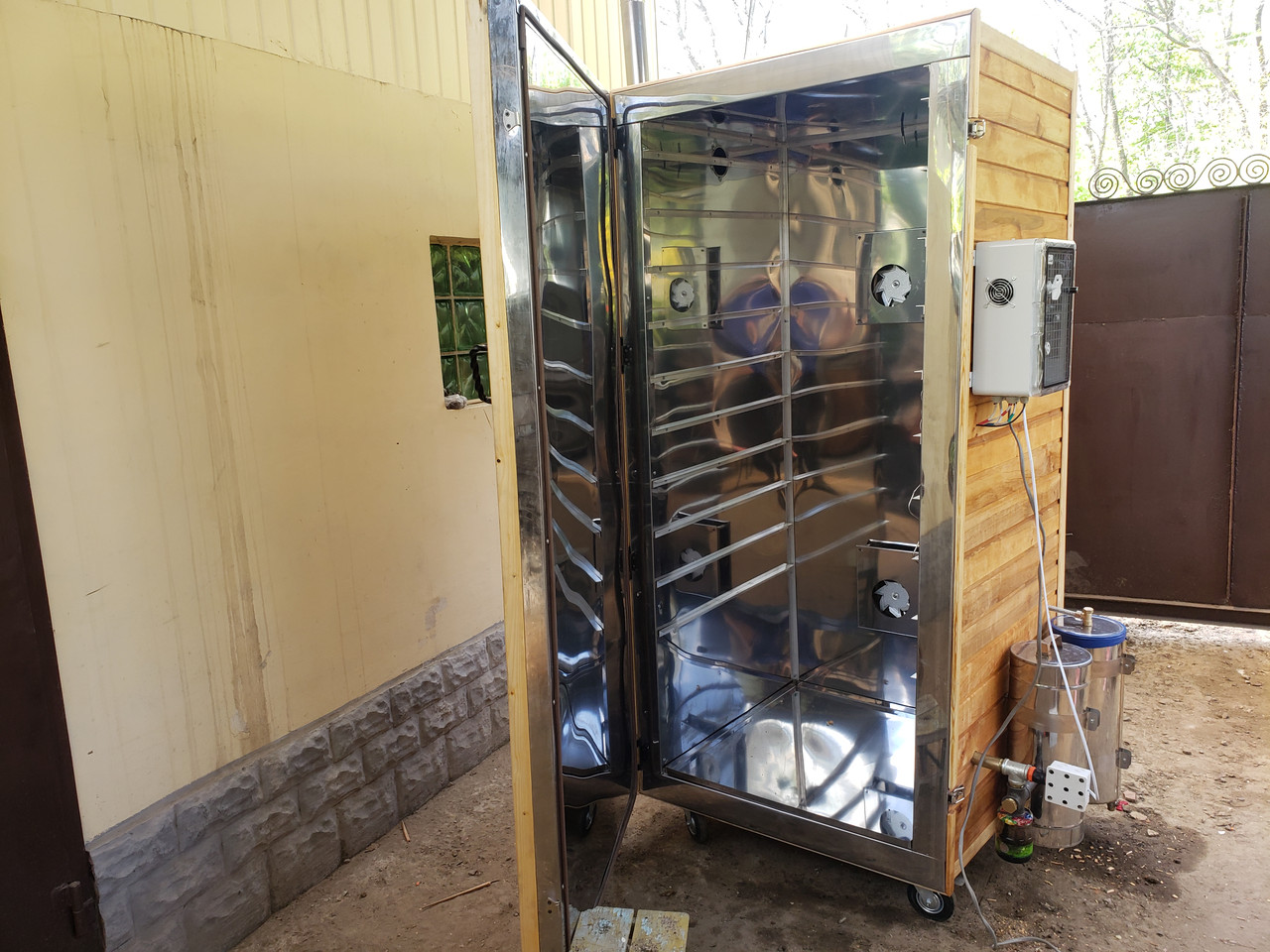 Покупайте Коптильня , коптилка , элктрическая коптильная камера для ...