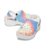 Женские сабо Crocs Classic Platform Tie-Dye Graphic Clog,оригинал (207151) 36, белый /голубой